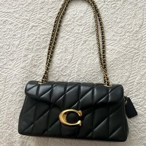 NWOT Coach Tabby 26 Shoulder Bag Pillow Quilting Black leather Gold hardware